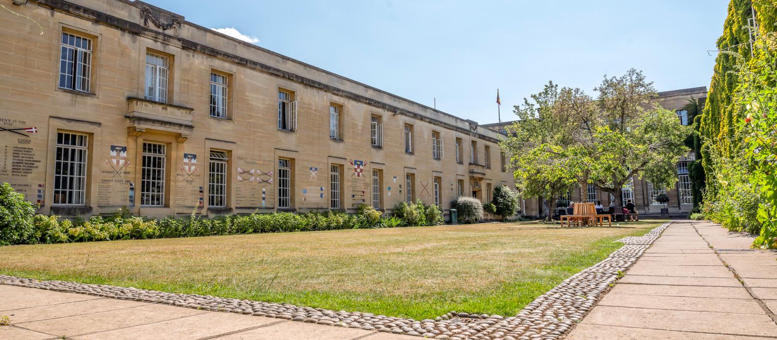 Regents Park College