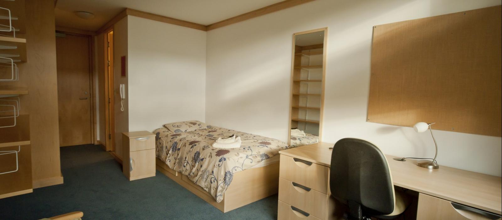 Bedroom, Wolfson College