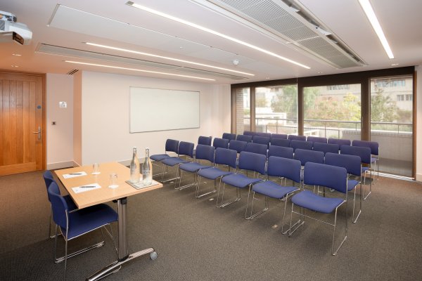 Allen & Overy Room, Pembroke College