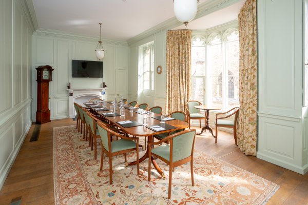 Mackesy Room, Pembroke College